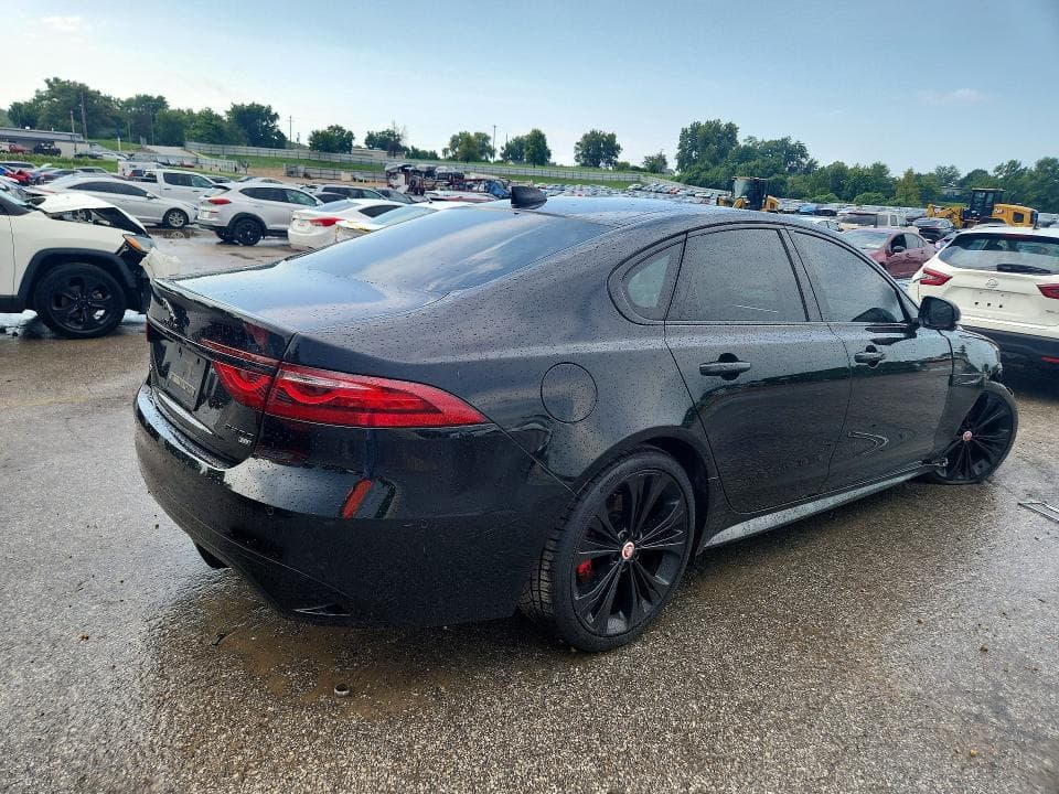 2021 JAGUAR XF R-DYNAMIC SE 3
