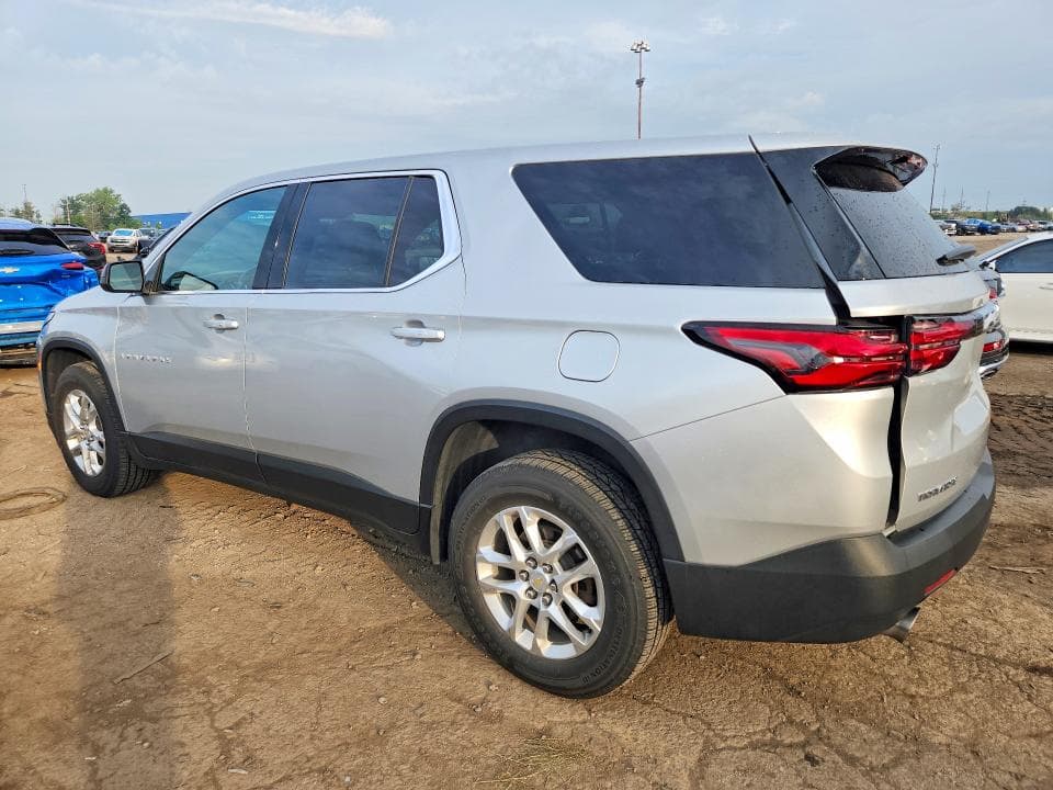 2022 CHEVROLET TRAVERSE LS 2