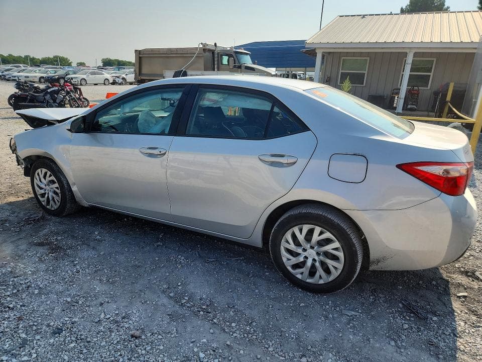2017 TOYOTA COROLLA LE 2