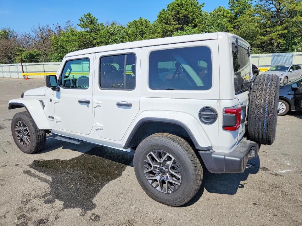 2026 JEEP WRANGLER SAHARA 2