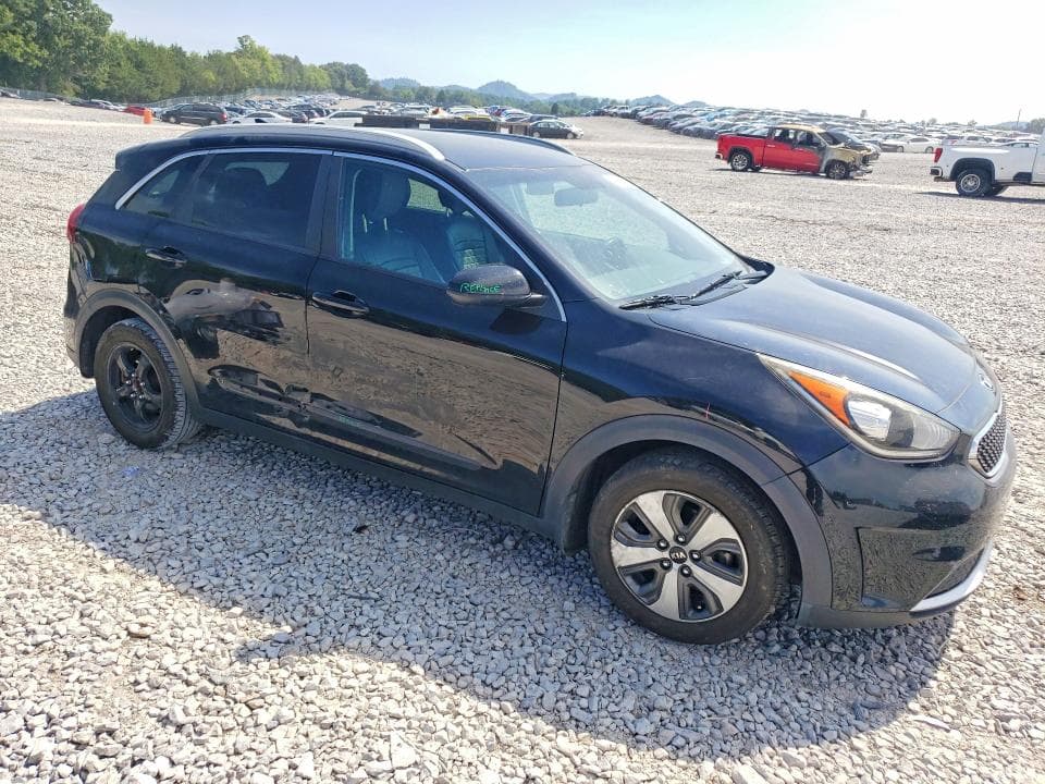 2017 KIA NIRO LX 4