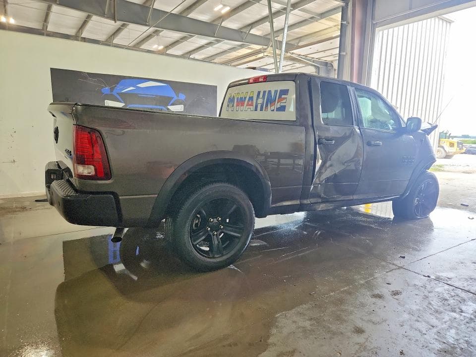 2022 RAM 1500 CLASSIC SLT 3