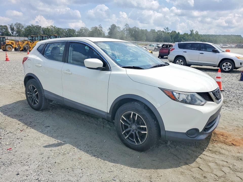 2018 NISSAN ROGUE SPORT S 4