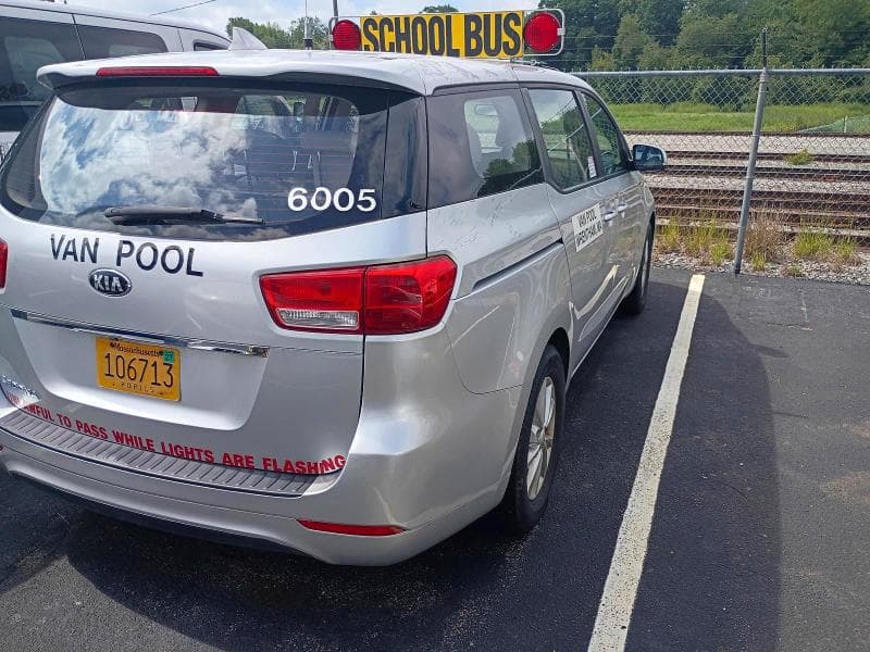 2017 KIA SEDONA L 4