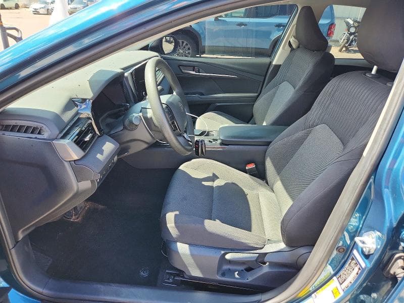2025 TOYOTA CAMRY LE 7