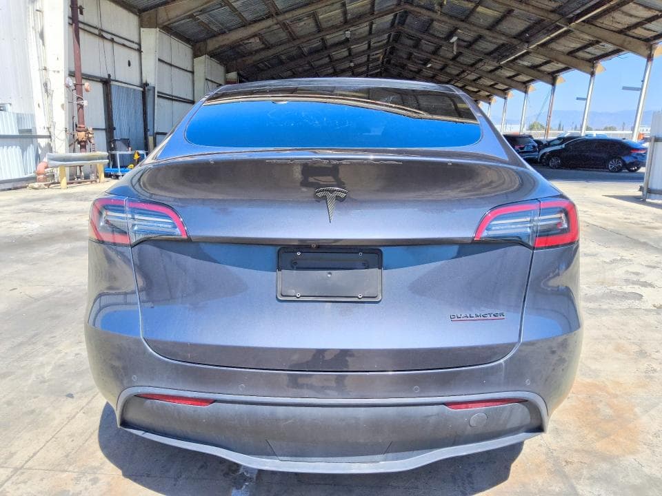 2021 TESLA MODEL Y 6