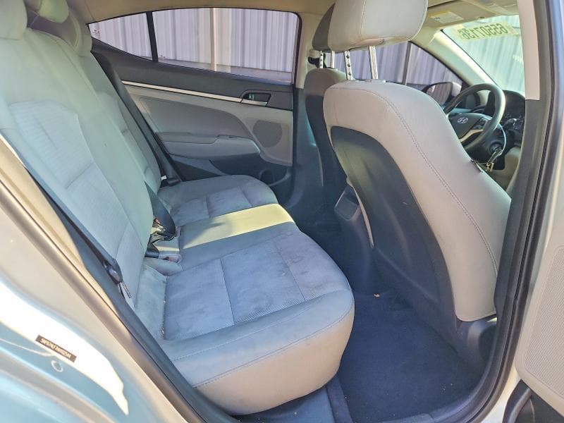 2017 HYUNDAI ELANTRA SE 10