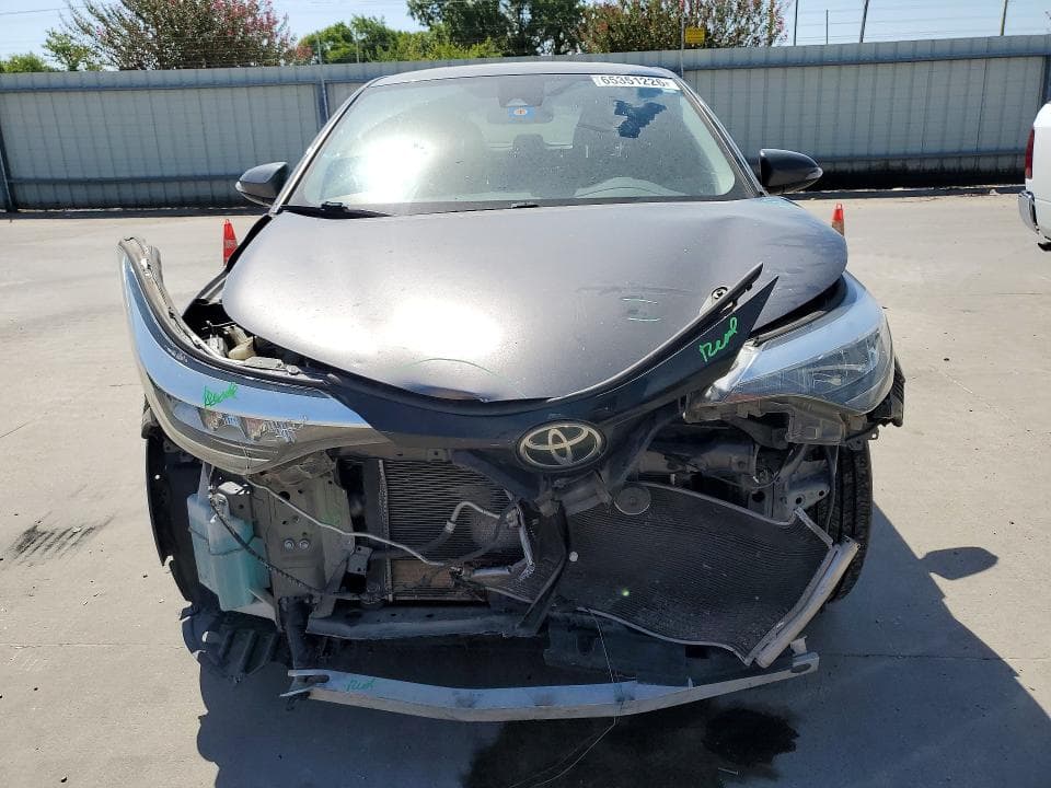 2021 TOYOTA C-HR LE 5