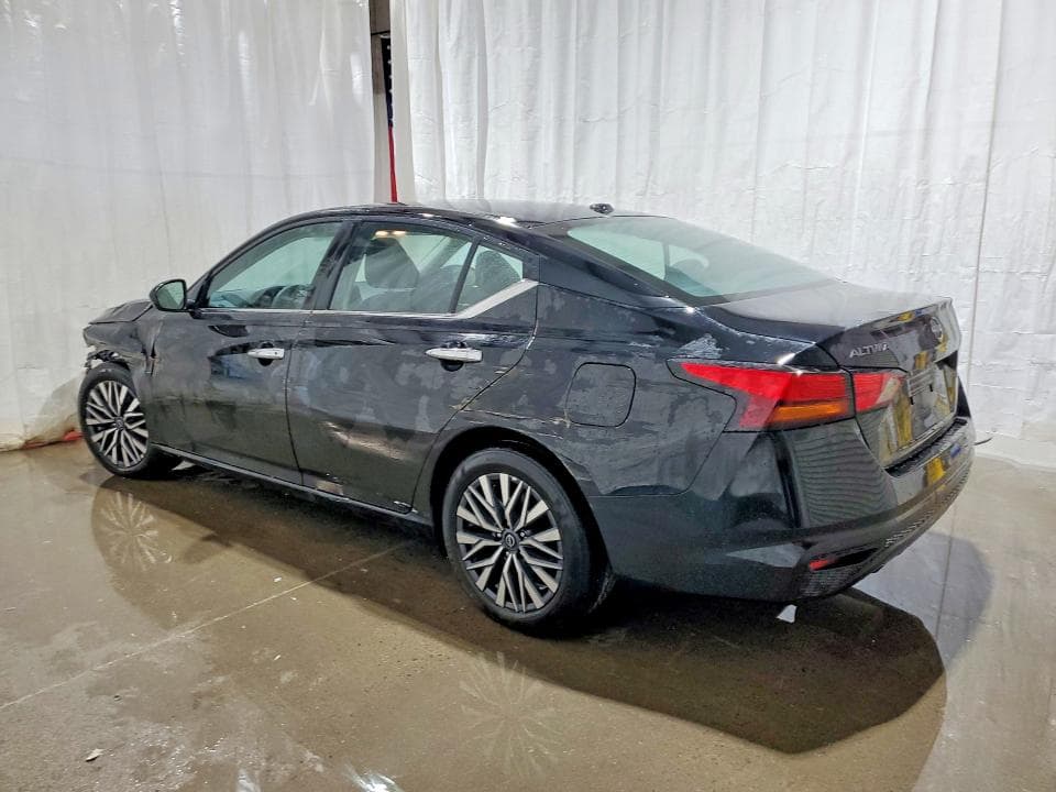 2025 NISSAN ALTIMA SV 2