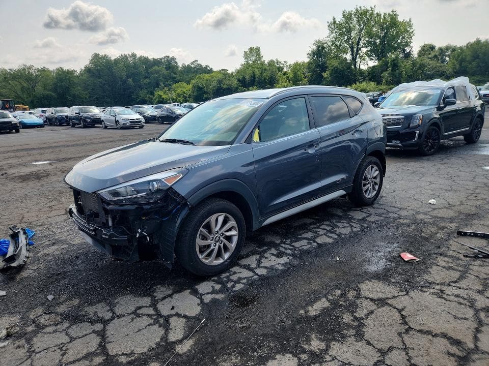 2017 HYUNDAI TUCSON SE - 1