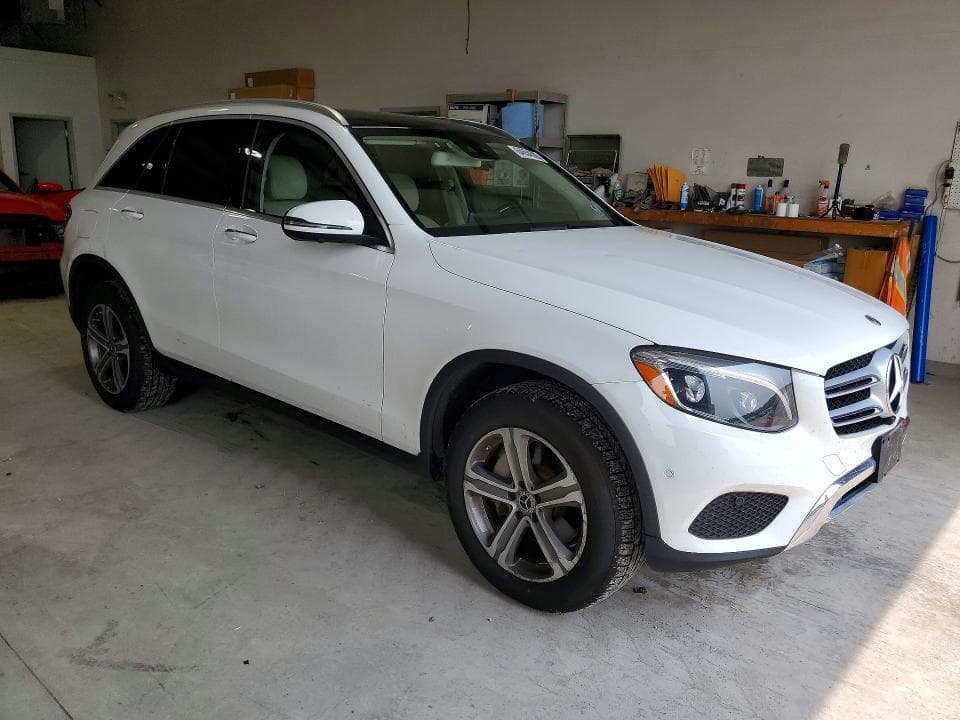 2018 MERCEDES-BENZ GLC 300 4MATIC 4