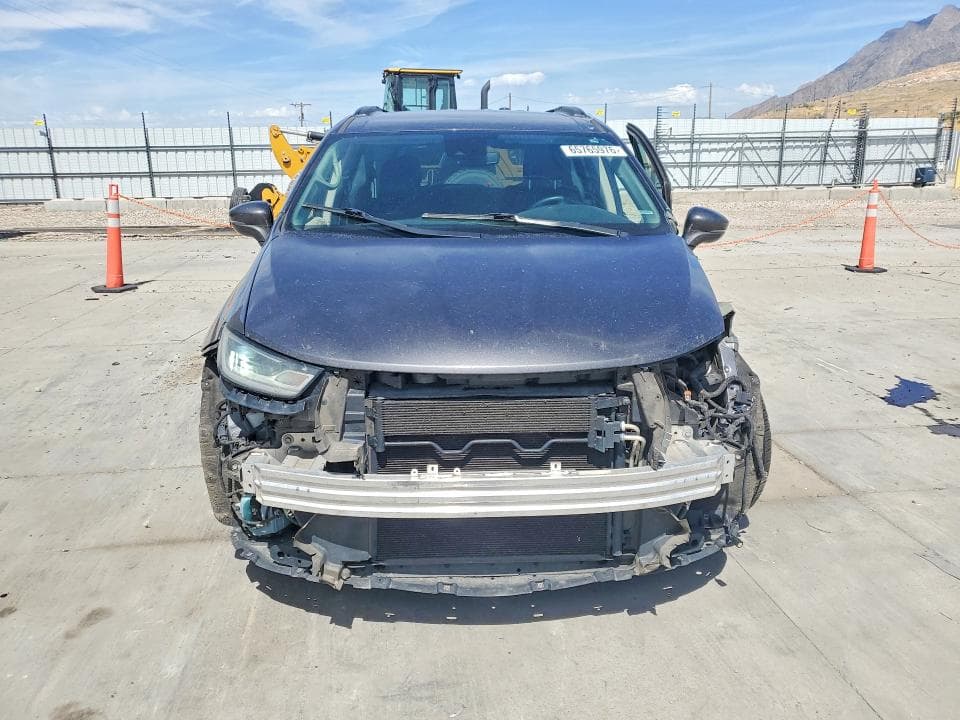2022 CHRYSLER PACIFICA TOURING L 5