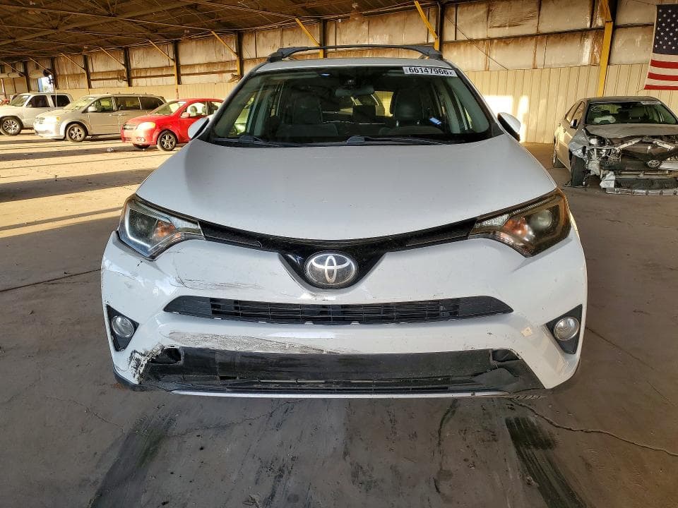 2017 TOYOTA RAV4 XLE 5