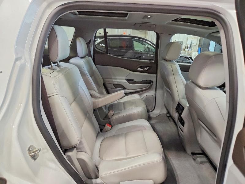 2017 GMC ACADIA SLT-1 11