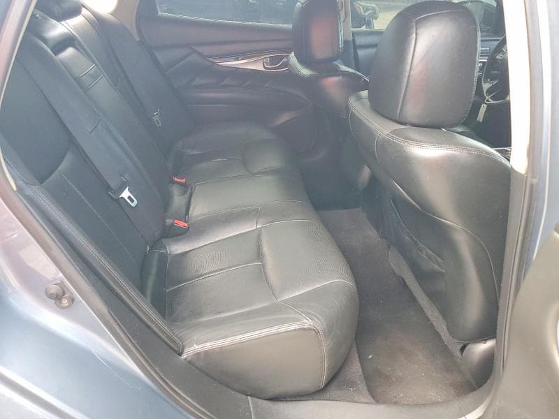 2018 INFINITI Q70 3.7 LUXE 10