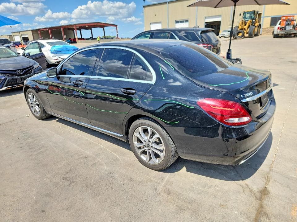 2017 MERCEDES-BENZ C 300 2