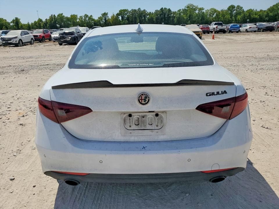 2019 ALFA ROMEO GIULIA 6