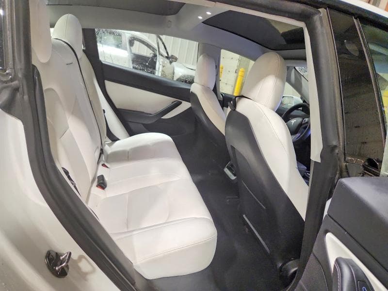 2021 TESLA MODEL 3 10