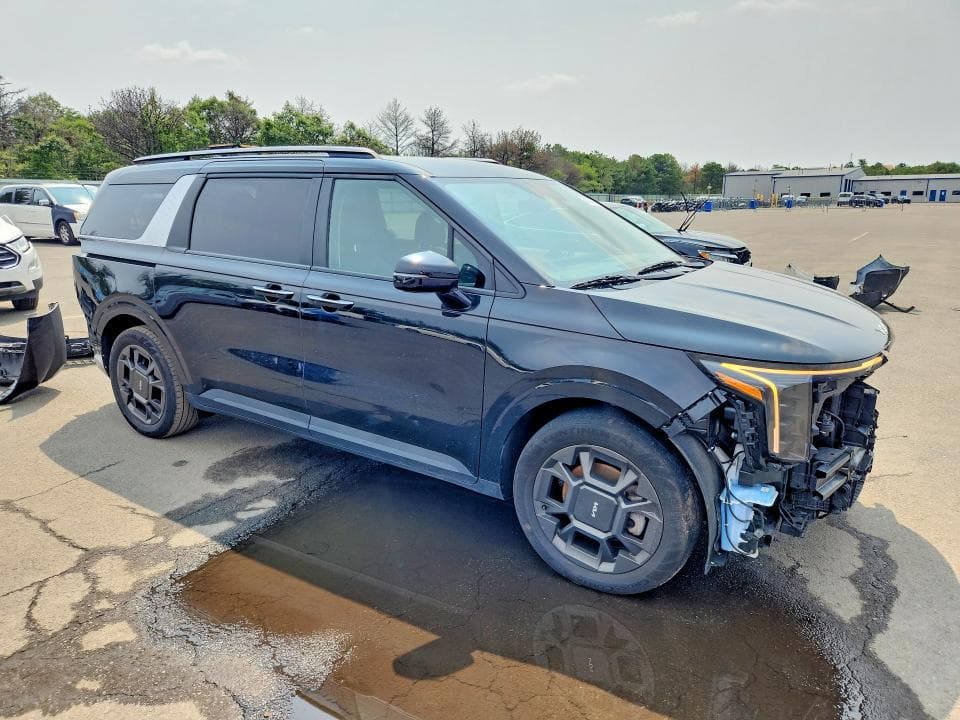 2025 KIA CARNIVAL EX 4