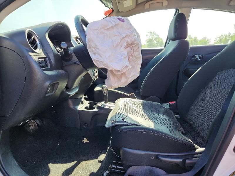 2018 NISSAN VERSA S 7