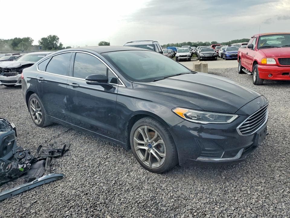 2019 FORD FUSION SEL 4