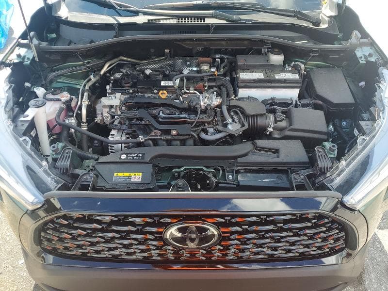 2025 TOYOTA COROLLA CROSS LE 12