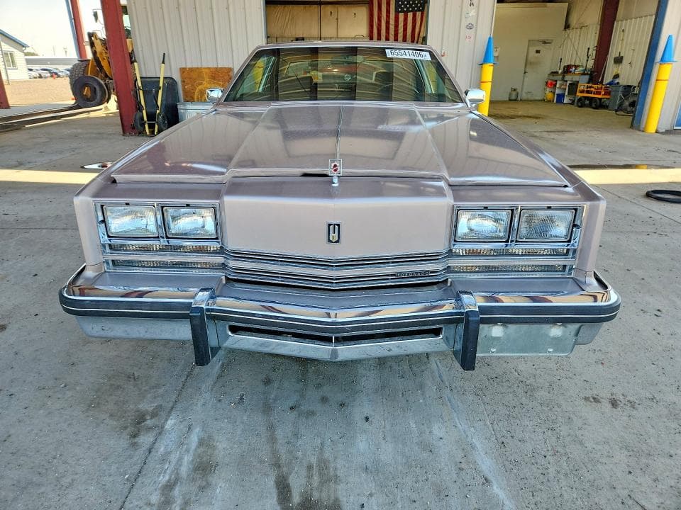1984 OLDSMOBILE TORONADO BROUGHAM 5
