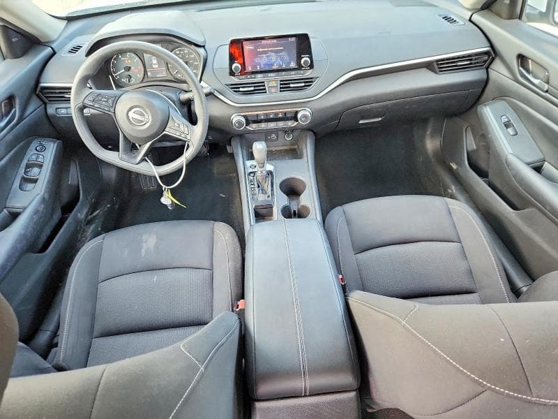 2023 NISSAN ALTIMA S 8
