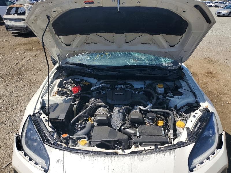 2024 TOYOTA GR86 BASE 11