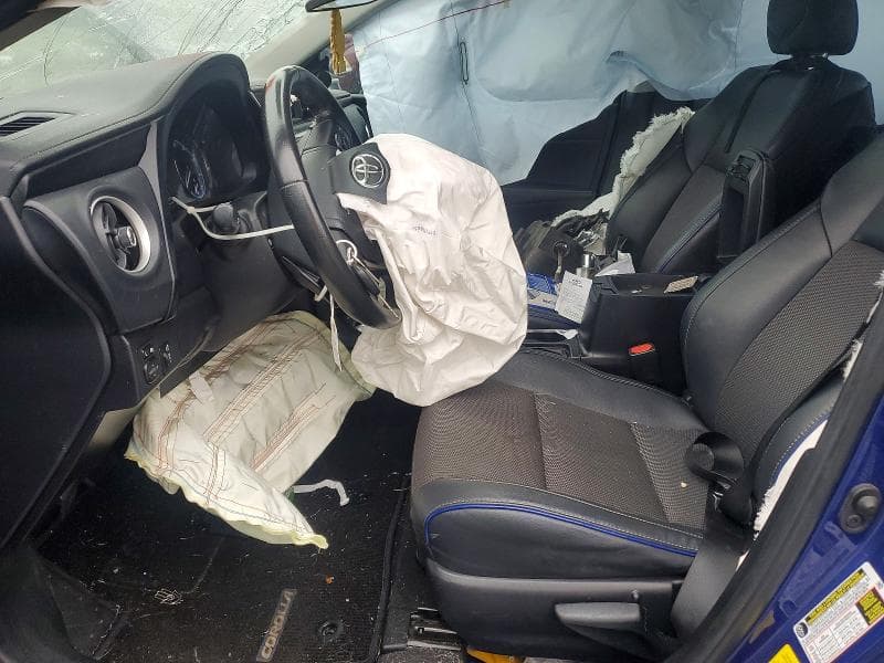 2019 TOYOTA COROLLA SE 7