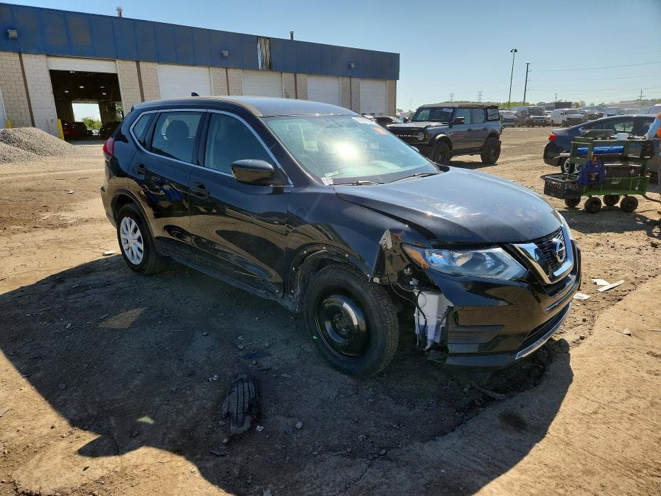 2017 NISSAN ROGUE S 4