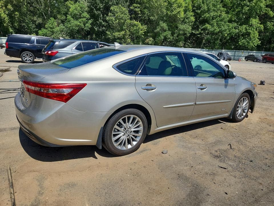 2017 TOYOTA AVALON LIMITED 3