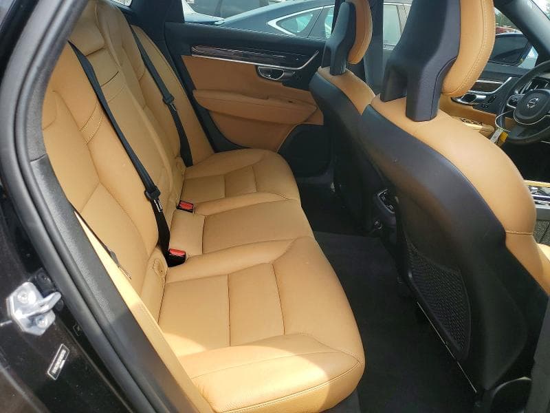 2017 VOLVO S90 T6 MOMENTUM 10