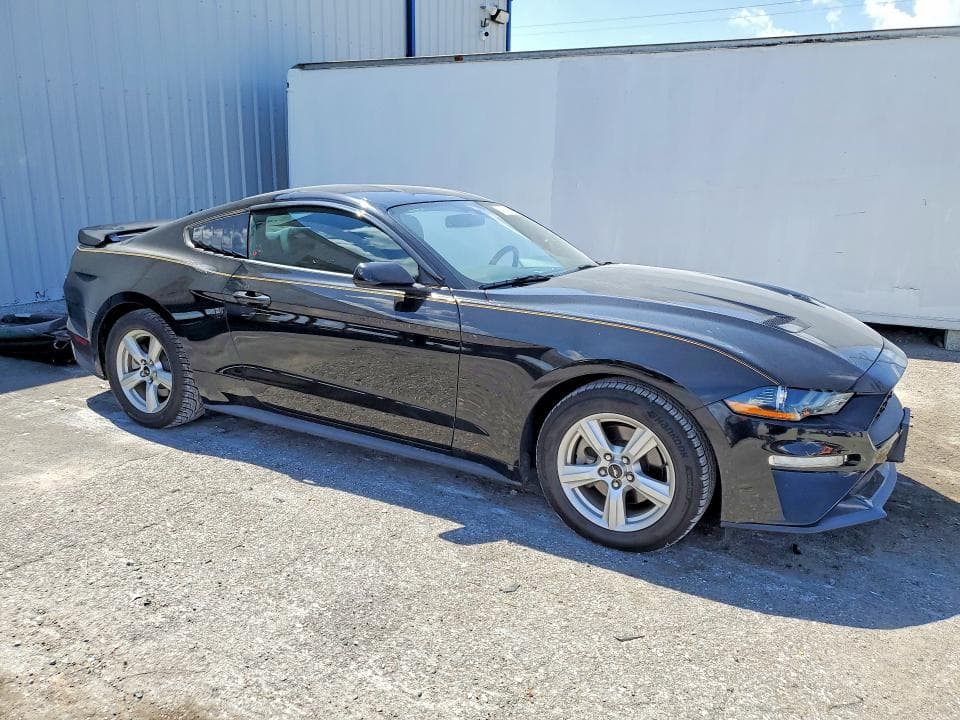 2019 FORD MUSTANG 4