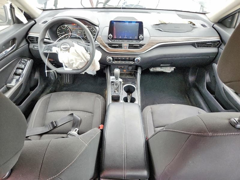 2023 NISSAN ALTIMA SV 8