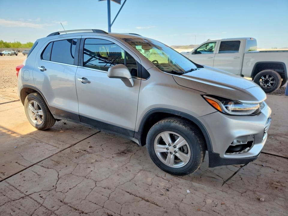 2018 CHEVROLET TRAX 1LT 4