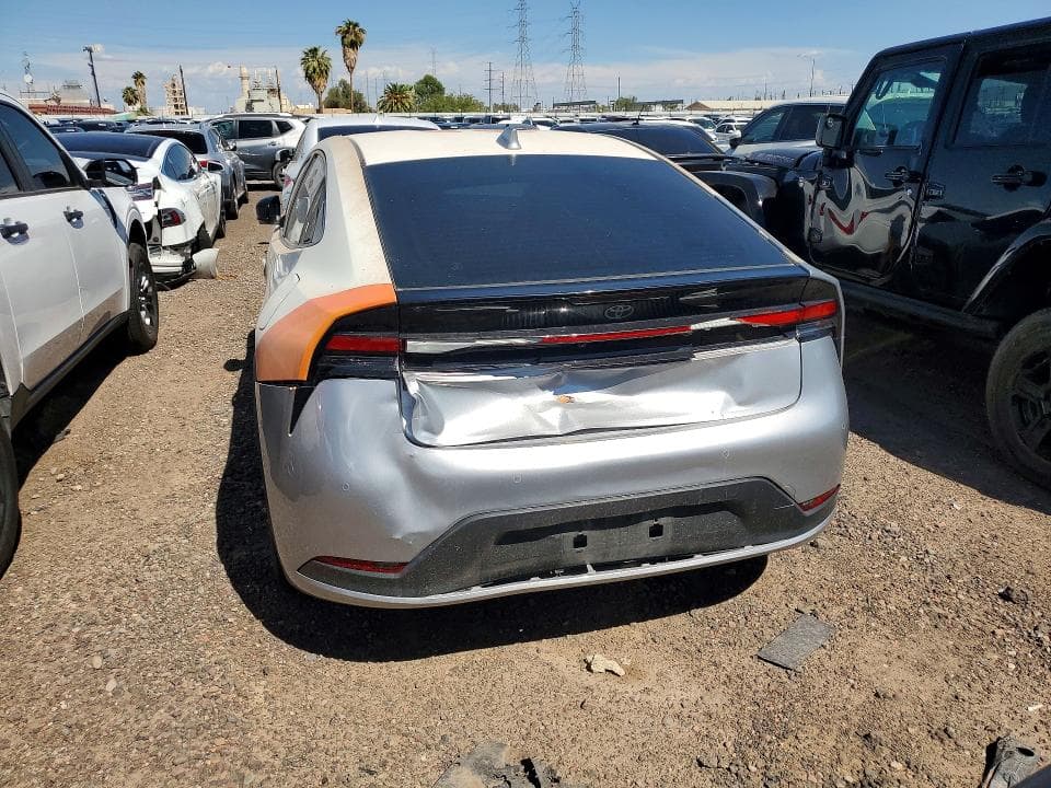 2023 TOYOTA PRIUS LE 6