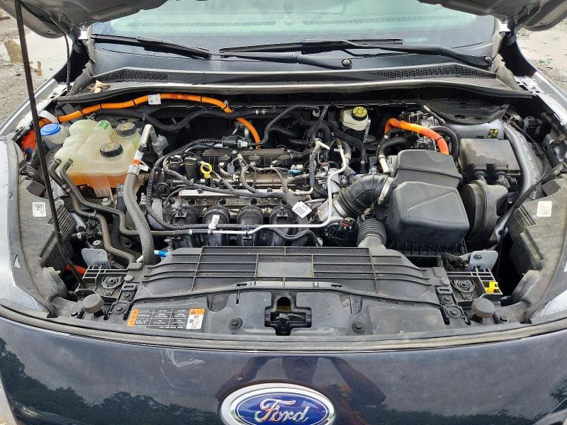 2021 FORD ESCAPE SE 12