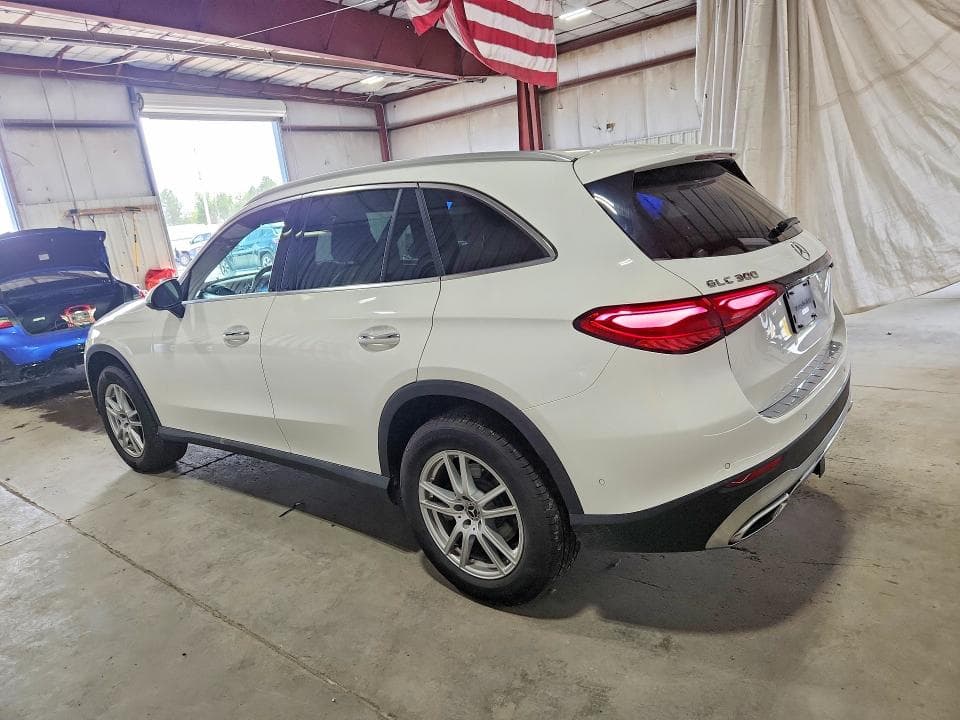 2023 MERCEDES-BENZ GLC 300 4MATIC 2