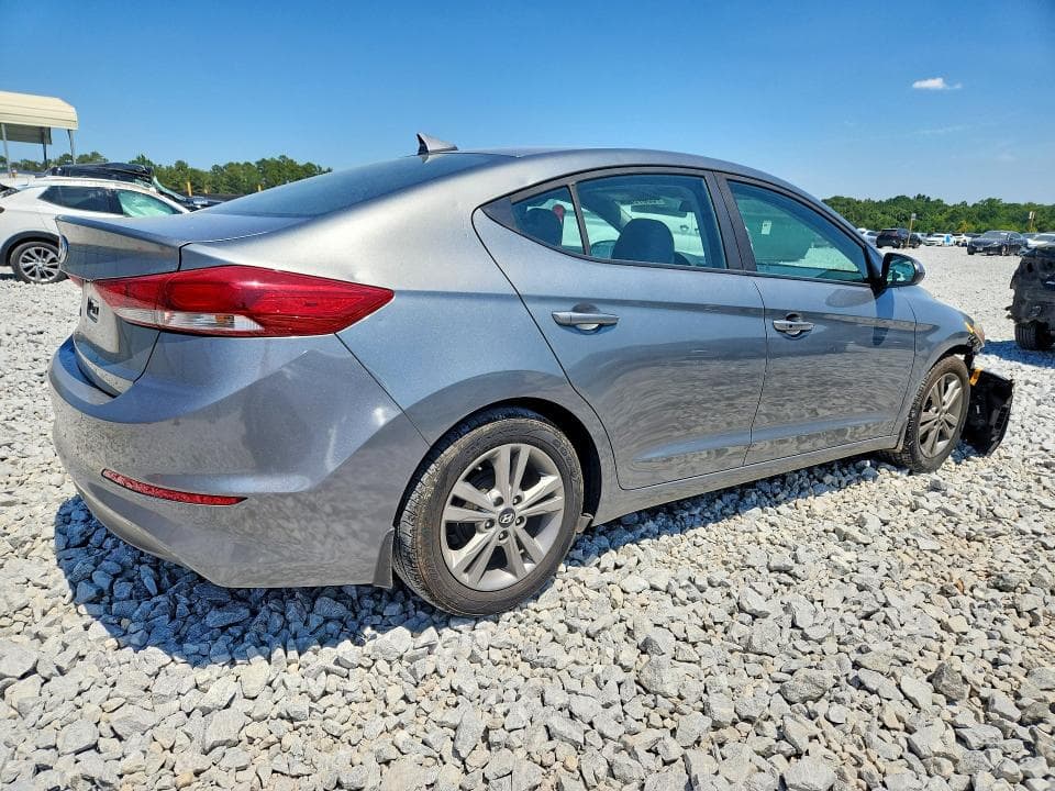 2017 HYUNDAI ELANTRA SE 3