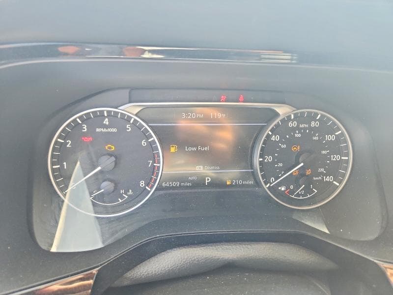 2025 NISSAN PATHFINDER SV 9