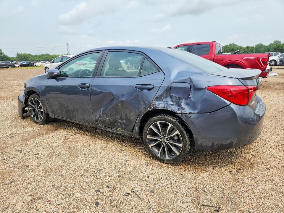 2017 TOYOTA COROLLA SE 2