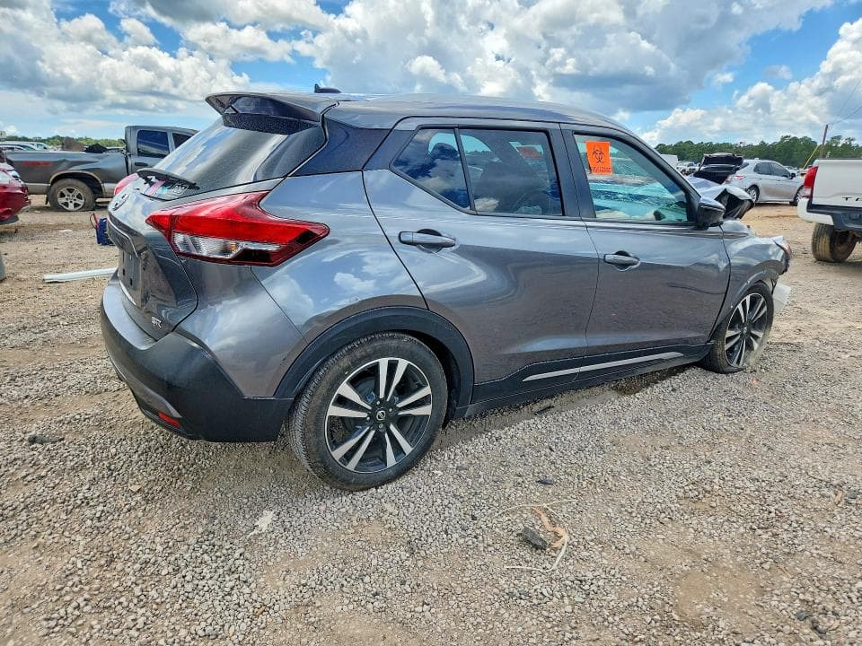 2018 NISSAN KICKS SR 3