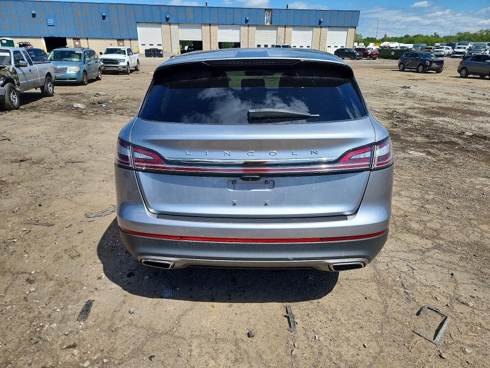 2022 LINCOLN NAUTILUS RESERVE 6