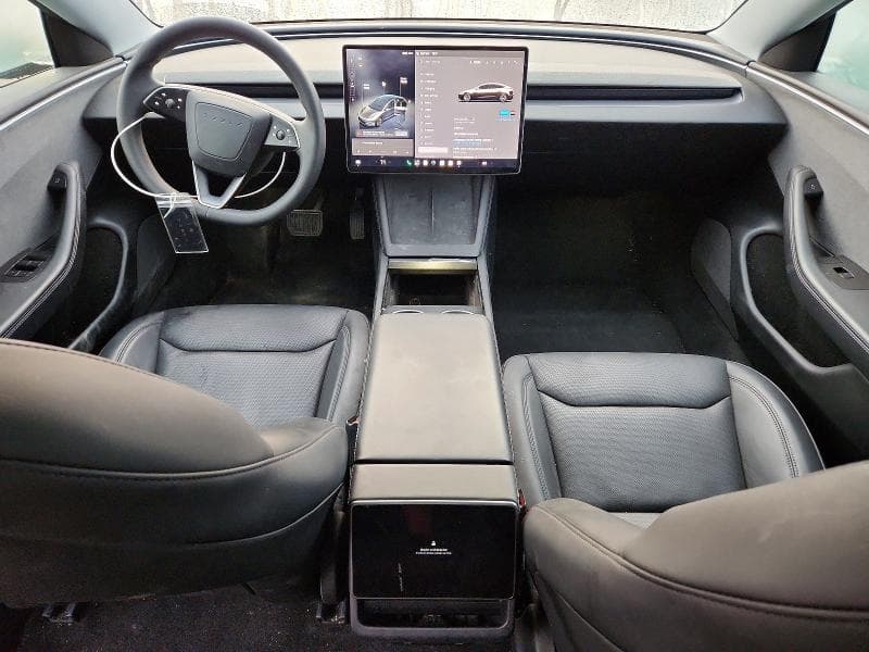 2025 TESLA MODEL 3 8