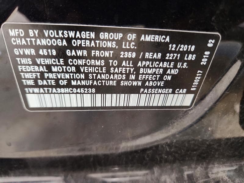 2017 VOLKSWAGEN PASSAT S 12
