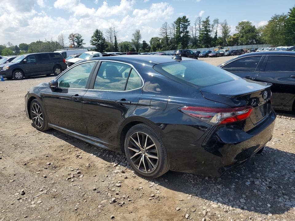 2021 TOYOTA CAMRY SE 2
