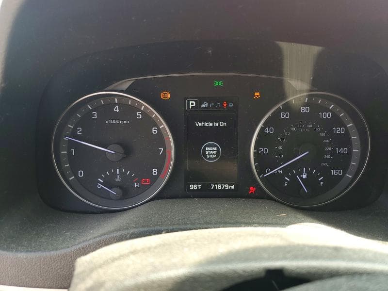 2017 HYUNDAI ELANTRA LIMITED 9