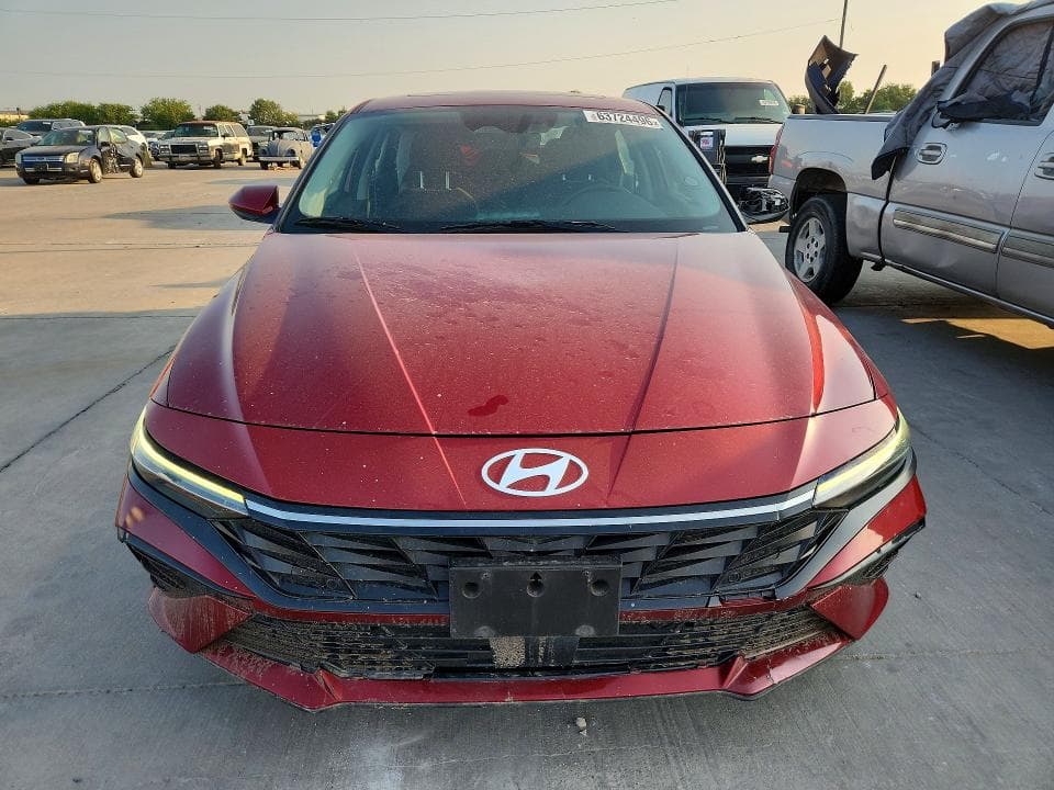 2024 HYUNDAI ELANTRA SEL 5