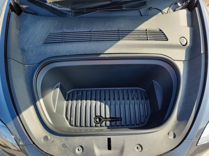 2025 TESLA MODEL Y 11
